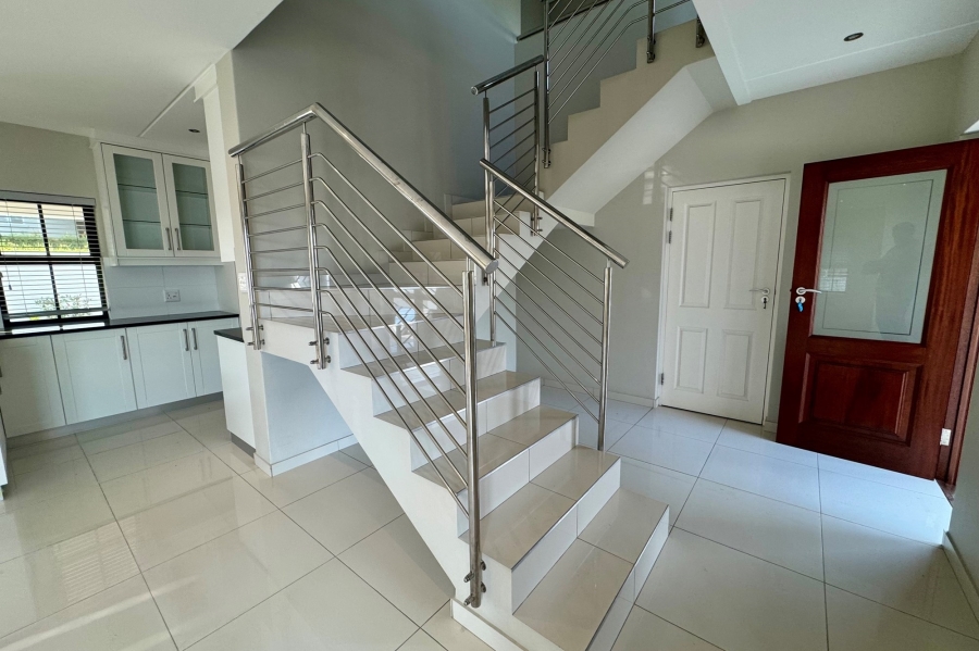 To Let 3 Bedroom Property for Rent in Graanendal Western Cape